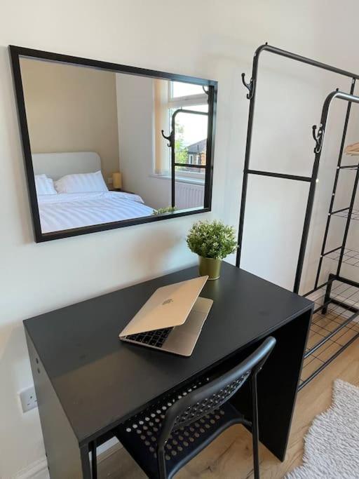 Whole House Modern Two Bedroom In Newcastle - Free Parking Exterior foto