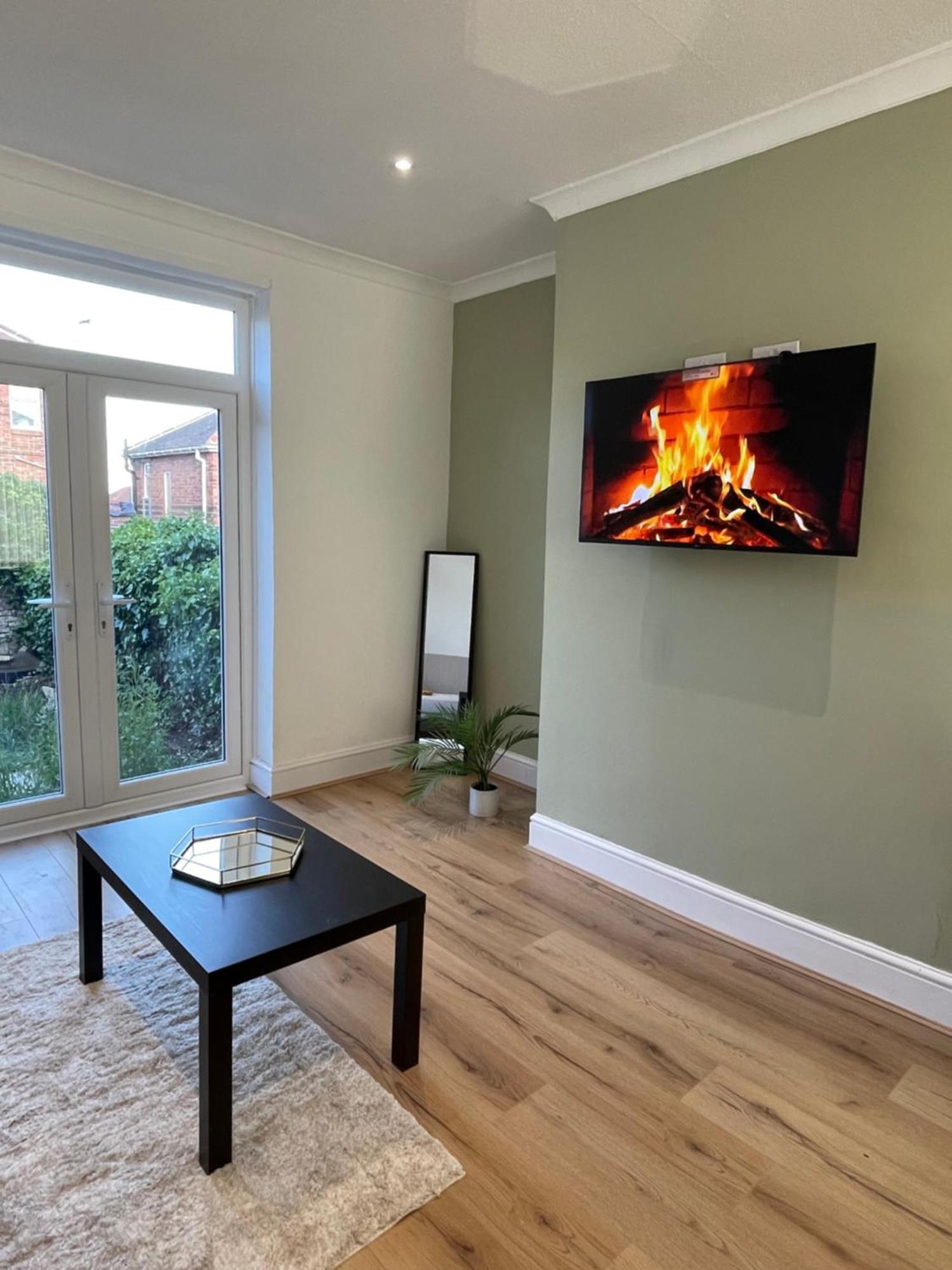 Whole House Modern Two Bedroom In Newcastle - Free Parking Exterior foto